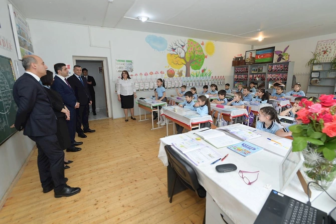 Nazir Qaxda tədris prosesi ilə tanış olub — FOTOLAR