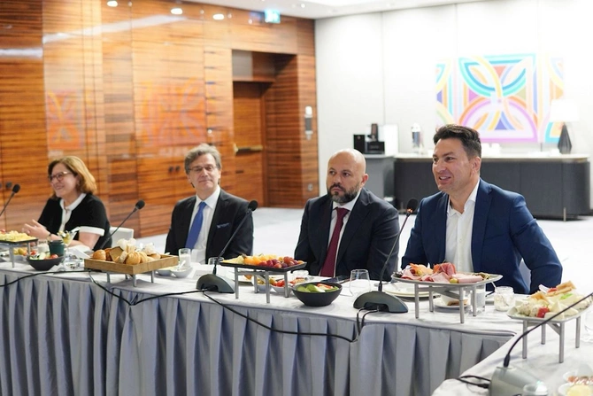 CGE Azerbaijan və Rotas Consulting ESG və davamlılıq üzrə birgə təqdimat keçirdi — FOTOLAR