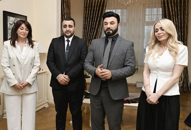 Prezidentin gəlini xeyriyyə tədbirində — FOTOLAR Prezidentin gəlini xeyriyyə tədbirində — FOTOLAR