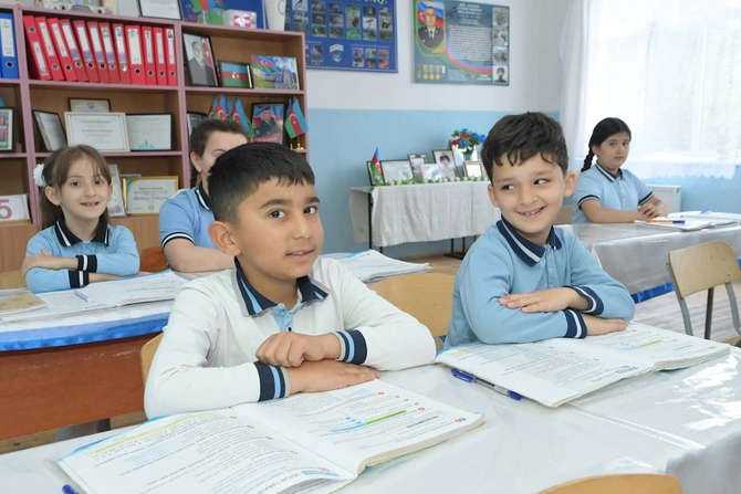 Nazir Qaxda tədris prosesi ilə tanış olub — FOTOLAR