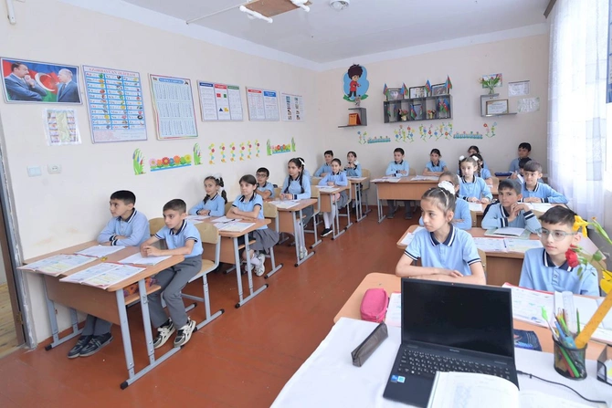 Nazir Qaxda tədris prosesi ilə tanış olub — FOTOLAR
