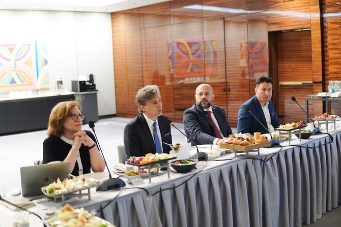 CGE Azerbaijan və Rotas Consulting ESG və davamlılıq üzrə birgə təqdimat keçirdi — FOTOLAR