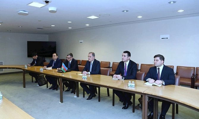 Ceyhun Bayramov kubalı həmkarı ilə görüşüb — FOTOLAR