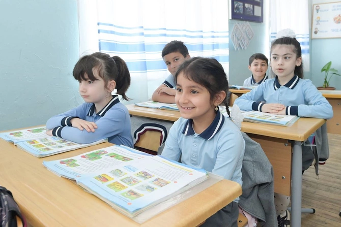 Nazir Qaxda tədris prosesi ilə tanış olub — FOTOLAR