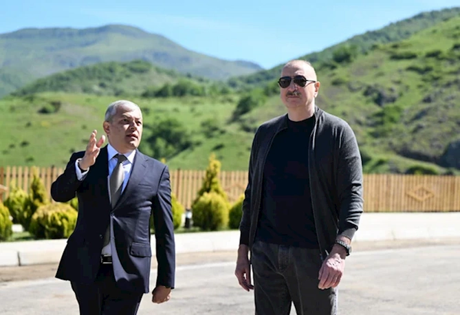 İlham Əliyev Şuşanın Böyük Qaladərəsi kəndində görülən işlərlə tanış olub