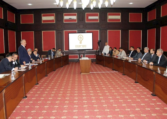 “Azərişıq” ASC-nin nümayəndələri Naxçıvan şəhərində fermer və sahibkarlarla görüş keçirib “Azərişıq” ASC-nin nümayəndələri Naxçıvan şəhərində fermer və sahibkarlarla görüş keçirib