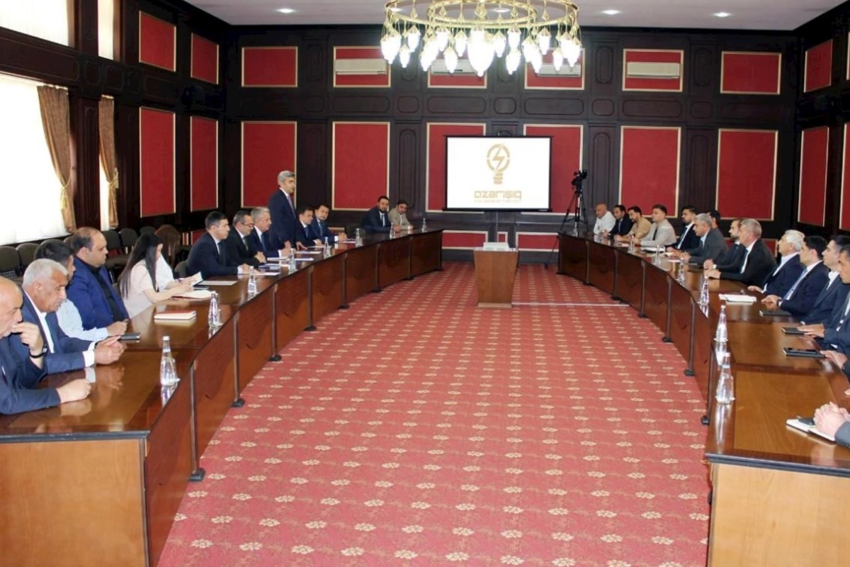 “Azərişıq” ASC-nin nümayəndələri Naxçıvan şəhərində fermer və sahibkarlarla görüş keçirib