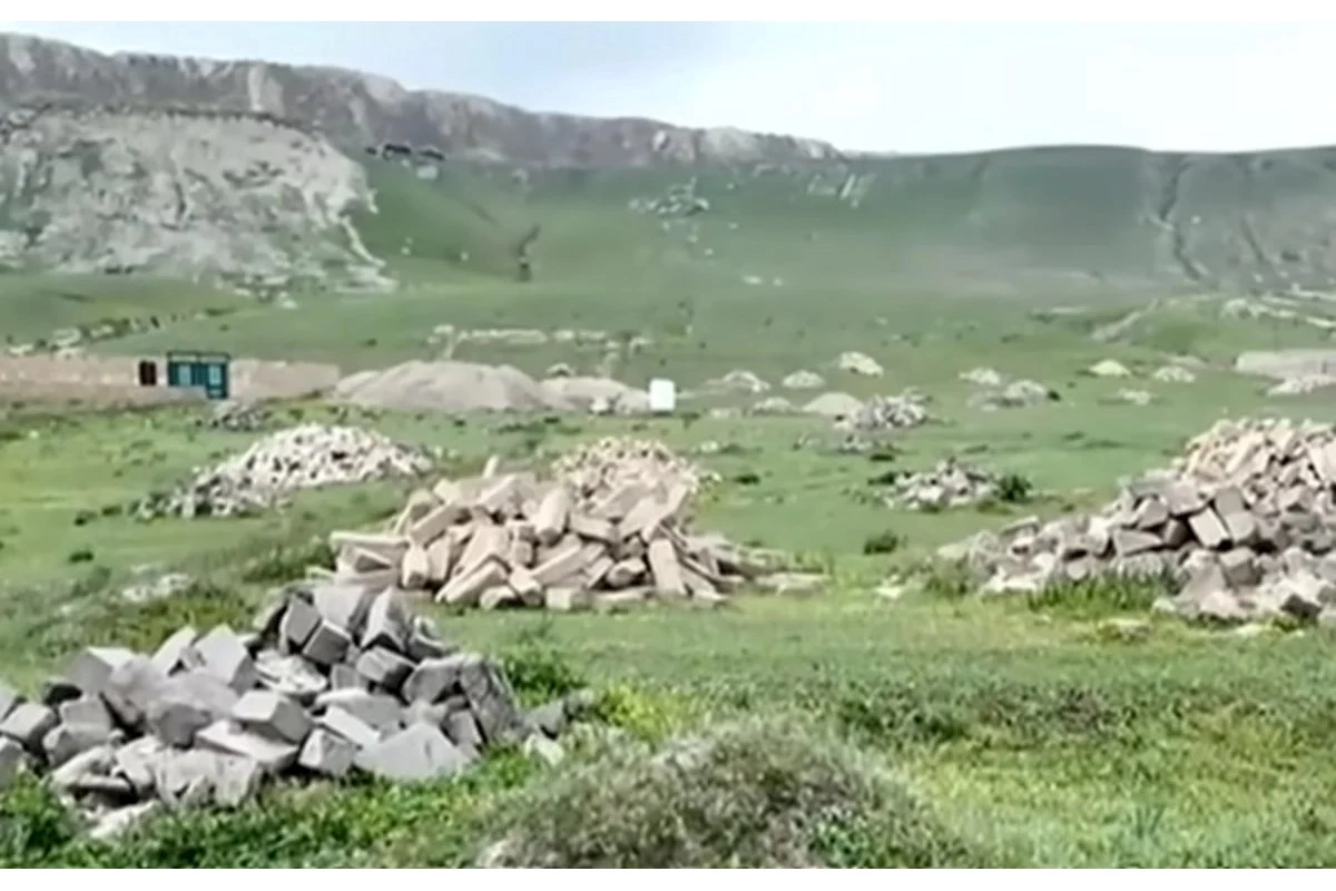 Abşeronda ucuz torpaq tələsi: Qanunsuz evlər artır — VİDEO