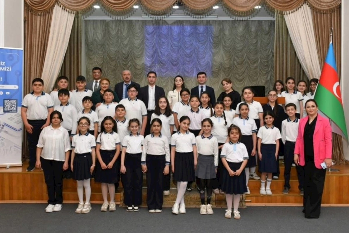 ETX məktəblərdə kibertəhlükəsizlik mövzusunda maarifləndirmə tədbirlərini davam etdirir — FOTO