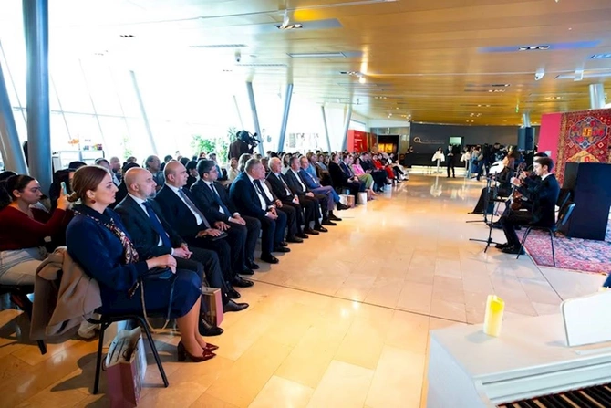 BP və TLM Azərbaycanda xalça sənətinə dair 3 kitabın təqdimatını etdi — FOTOLAR