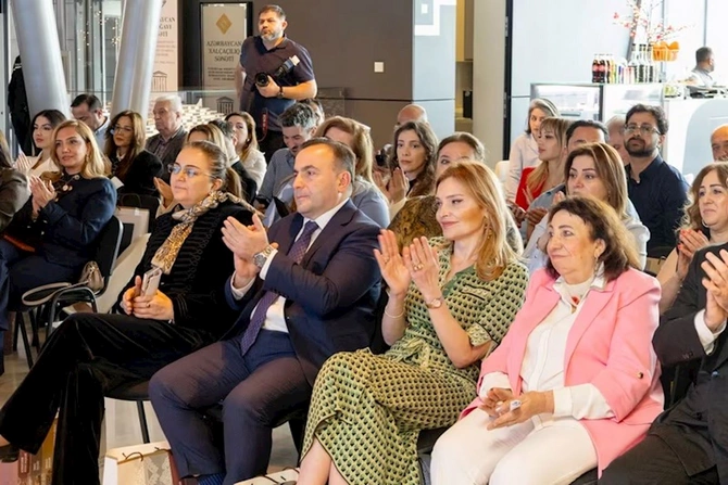 BP və TLM Azərbaycanda xalça sənətinə dair 3 kitabın təqdimatını etdi — FOTOLAR