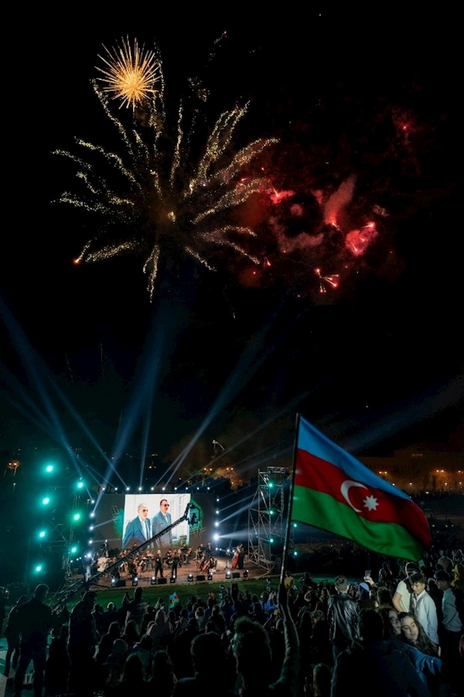 Bakıda klassik musiqi konserti keçirildi — FOTOLAR