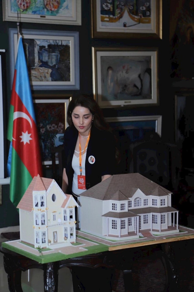 “Memarlıqda əbədiləşən lider” sərgisi keçirilib — FOTOLAR “Memarlıqda əbədiləşən lider” sərgisi keçirilib — FOTOLAR