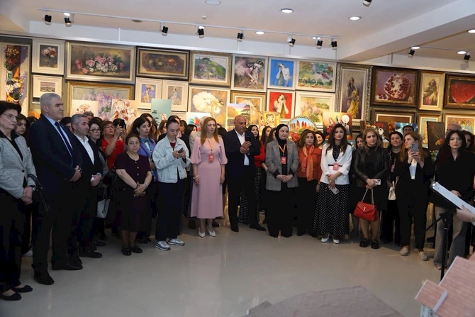 “Memarlıqda əbədiləşən lider” sərgisi keçirilib — FOTOLAR “Memarlıqda əbədiləşən lider” sərgisi keçirilib — FOTOLAR