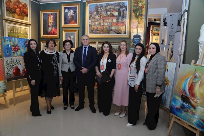 “Memarlıqda əbədiləşən lider” sərgisi keçirilib — FOTOLAR “Memarlıqda əbədiləşən lider” sərgisi keçirilib — FOTOLAR