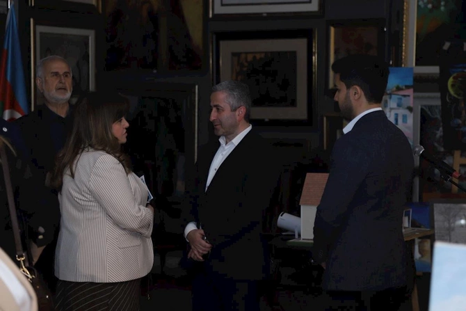 “Memarlıqda əbədiləşən lider” sərgisi keçirilib — FOTOLAR “Memarlıqda əbədiləşən lider” sərgisi keçirilib — FOTOLAR