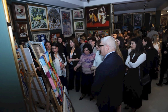 “Memarlıqda əbədiləşən lider” sərgisi keçirilib — FOTOLAR “Memarlıqda əbədiləşən lider” sərgisi keçirilib — FOTOLAR