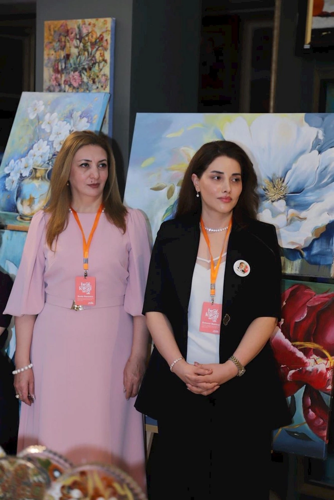 “Memarlıqda əbədiləşən lider” sərgisi keçirilib — FOTOLAR “Memarlıqda əbədiləşən lider” sərgisi keçirilib — FOTOLAR