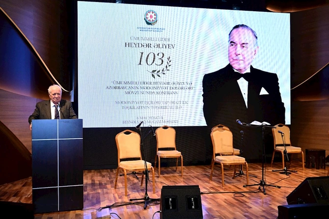 “Ümummilli Lider Heydər Əliyev və Azərbaycanın mədəniyyət dəyərləri” mövzusunda konfrans keçirilib — FOTOLAR “Ümummilli Lider Heydər Əliyev və Azərbaycanın mədəniyyət dəyərləri” mövzusunda konfrans keçirilib — FOTOLAR