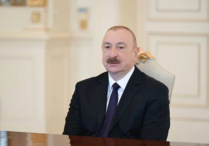 İlham Əliyev İslam İnkişaf Bankı Qrupunun sədrinin başçılıq etdiyi nümayəndə heyətini qəbul edib — FOTOLAR İlham Əliyev İslam İnkişaf Bankı Qrupunun sədrinin başçılıq etdiyi nümayəndə heyətini qəbul edib — FOTOLAR