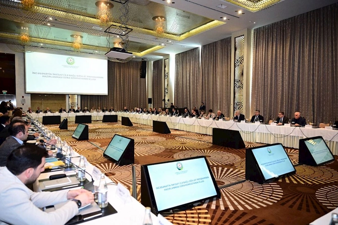 İncəsənət sahəsinin kompleks inkişafı ilə bağlı müzakirə aparılıb — FOTOLAR