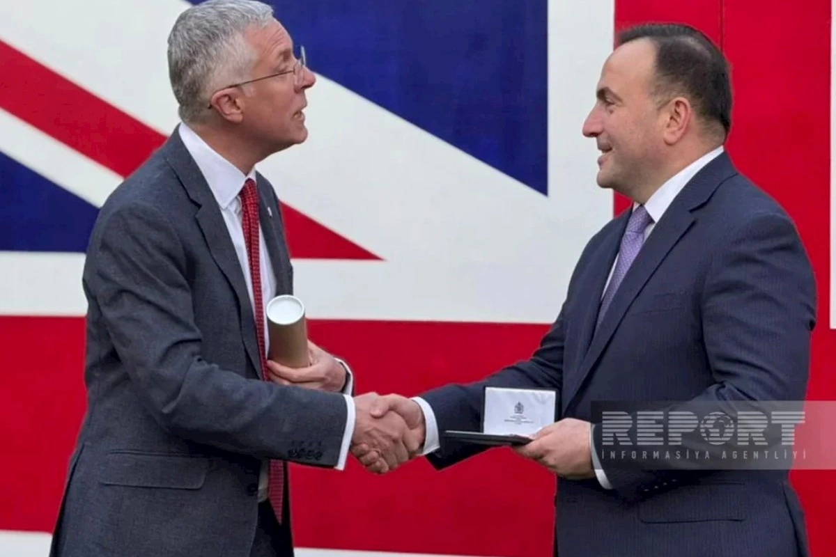 bp-nin vitse-prezidenti və British Councilın direktoruna Kral III Çarlzın adından mükafatlar təqdim olunub — FOTOLAR