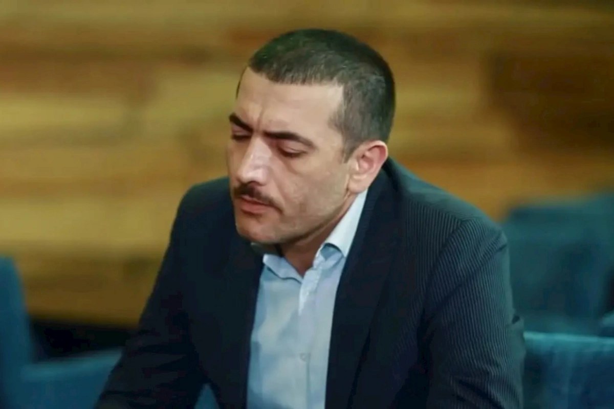Ələkbər Yasamallının qızla maşındakı görüntüləri müzakirələrə səbəb oldu — VİDEO