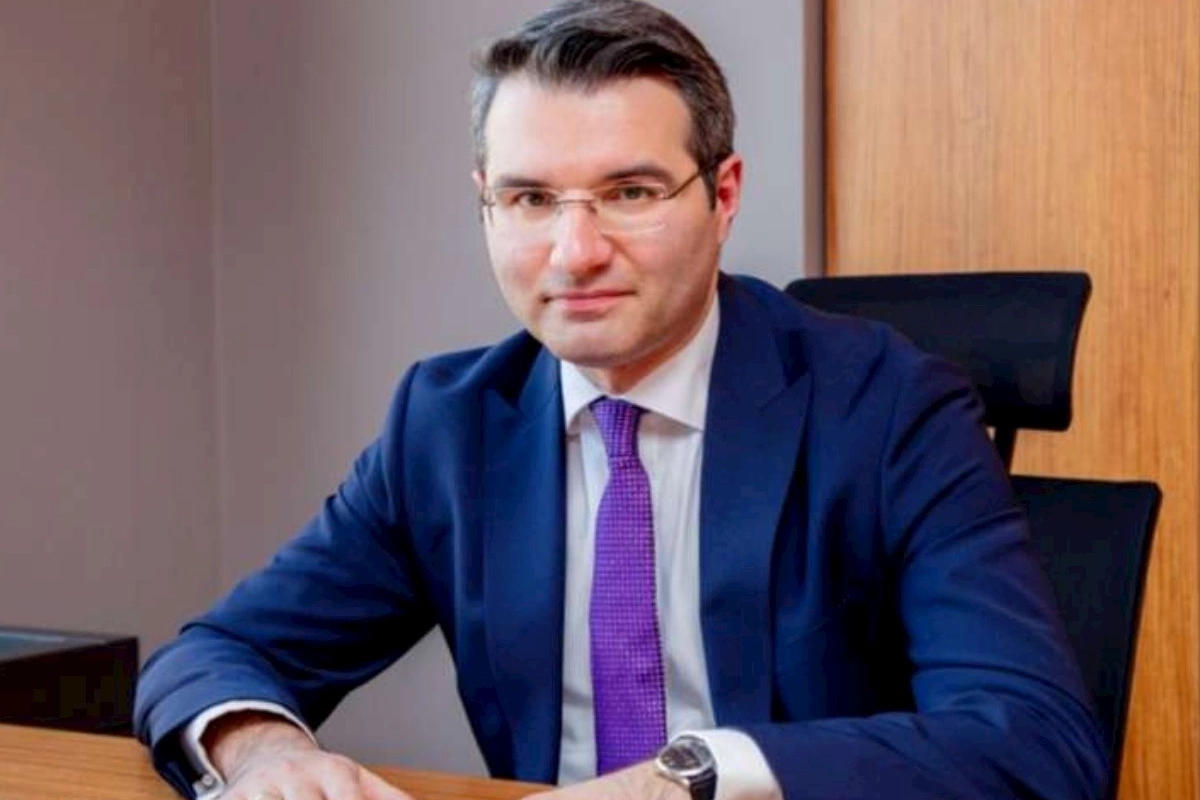 Agentlik sədrinin müşaviri işdən çıxarıldı — FOTO