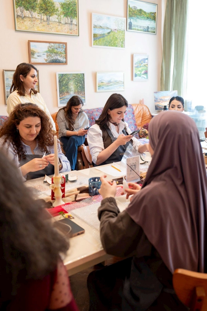 “Azərlotereya” jurnalistlər üçün “Kintsugi” transformasiya təlimi təşkil edib — FOTOLAR “Azərlotereya” jurnalistlər üçün “Kintsugi” transformasiya təlimi təşkil edib — FOTOLAR