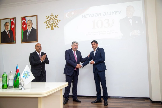 Salyanda Heydər Əliyevin anadan olmasının 103-cü ildönümünə həsr olunmuş tədbir keçirildi — FOTOLAR