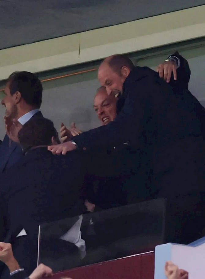 Şahzadənin futboldakı emosional anları diqqət çəkdi — FOTO Şahzadənin futboldakı emosional anları diqqət çəkdi — FOTO