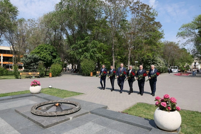 Ümummilli Liderin anadan olmasının 103-cü ildönümü Həştərxanda qeyd edildi — FOTOLAR