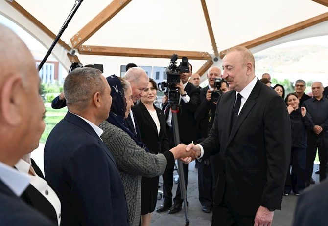 İlham Əliyev və Mehriban Əliyeva Cəbrayıla səfər ediblər — FOTOLAR İlham Əliyev və Mehriban Əliyeva Cəbrayıla səfər ediblər — FOTOLAR
