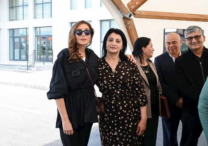 İlham Əliyev və Mehriban Əliyeva Cəbrayıla səfər ediblər — FOTOLAR İlham Əliyev və Mehriban Əliyeva Cəbrayıla səfər ediblər — FOTOLAR