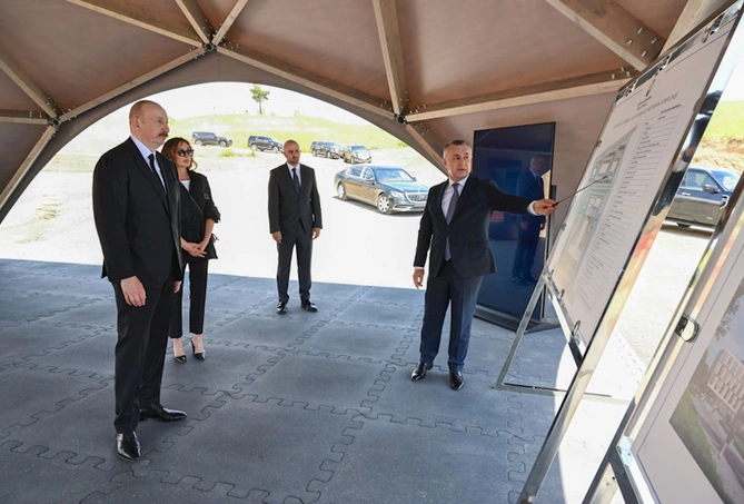 Prezident və birinci xanım Cəbrayıl Rayon Mərkəzi Xəstəxanasının binasının tikintisi ilə tanış olublar — FOTOLAR