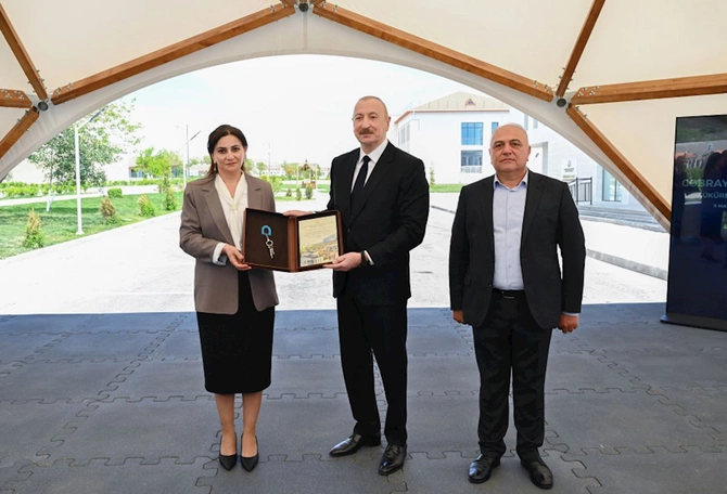 İlham Əliyev və Mehriban Əliyeva Cəbrayıla səfər ediblər — FOTOLAR İlham Əliyev və Mehriban Əliyeva Cəbrayıla səfər ediblər — FOTOLAR