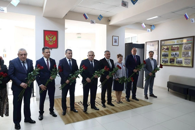 Ümummilli Liderin anadan olmasının 103-cü ildönümü Həştərxanda qeyd edildi — FOTOLAR