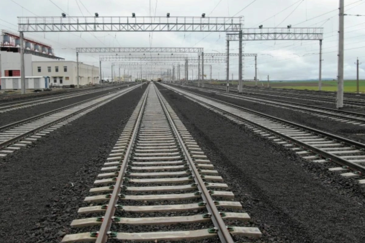 Bakı–Tbilisi–Qars dəmir yolu xəttinin modernləşdirilmədən sonra istifadəyə verilməsi tədbiri keçiriləcək — FOTOLAR
