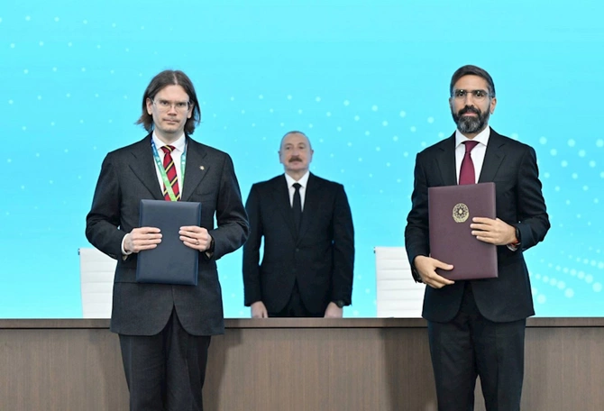 Bakı Enerji Həftəsi çərçivəsində maliyyə dəyəri 8 milyard dollara yaxın olan müqavilələr imzalanıb — FOTOLAR