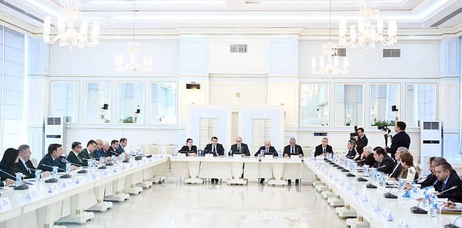 Adil Kərimli: Kitabxana sistemində peşəkarlığı sual altında olan şəxslər də fəaliyyət göstərir
