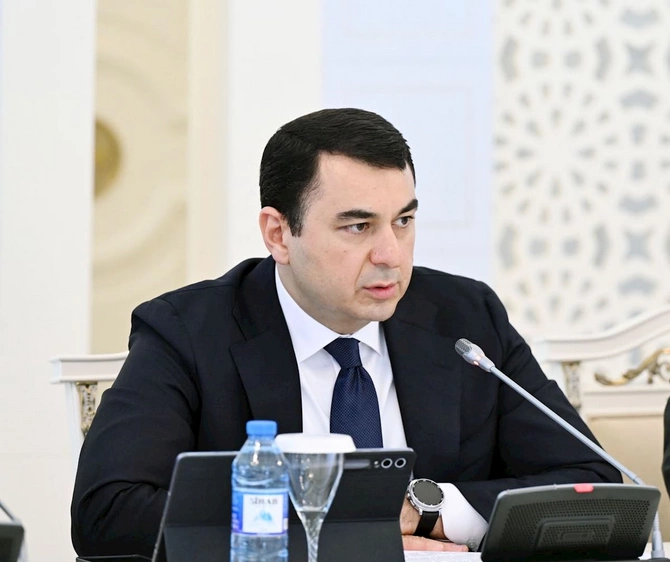 Milli Məclisdə Kitabxana sisteminin mövcud vəziyyəti və inkişaf perspektivləri mövzusunda ictimai müzakirə keçirildi — FOTOLAR