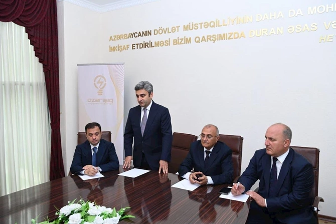 Azərişıq Beyləqanda fermer və sahibkarlarla görüş təşkil etdi — FOTOLAR Azərişıq Beyləqanda fermer və sahibkarlarla görüş təşkil etdi — FOTOLAR