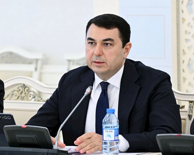 Milli Məclisdə Kitabxana sisteminin mövcud vəziyyəti və inkişaf perspektivləri mövzusunda ictimai müzakirə keçirildi — FOTOLAR