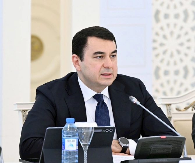 Milli Məclisdə Kitabxana sisteminin mövcud vəziyyəti və inkişaf perspektivləri mövzusunda ictimai müzakirə keçirildi — FOTOLAR