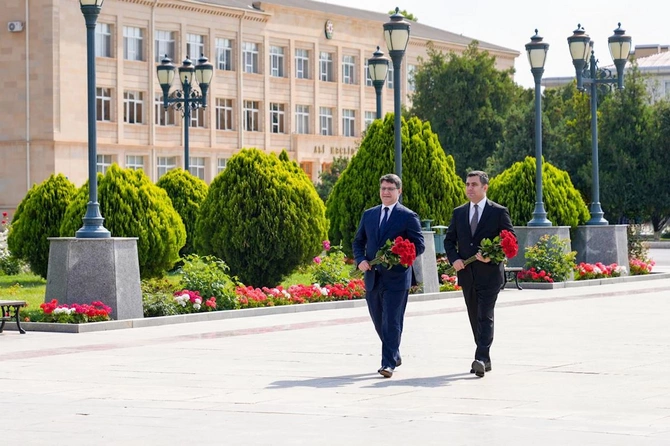 Ekologiya və təbii sərvətlər naziri Naxçıvanda vətəndaşları qəbul edib — FOTOLAR