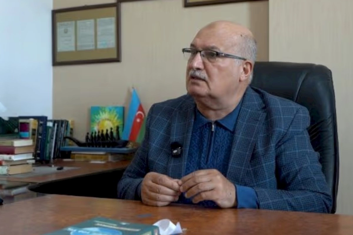 “Kişi baxır ki, arvad evdə iy verir, amma küçəyə çıxanda ətirlənir...”