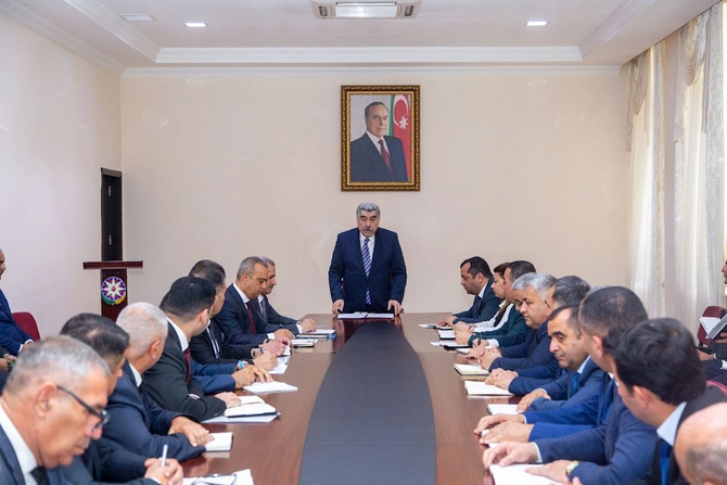 İcra başçısı tapşırıq verdi: Salyanda taxıl qərargahının mühüm iclası keçirildi — FOTOLAR