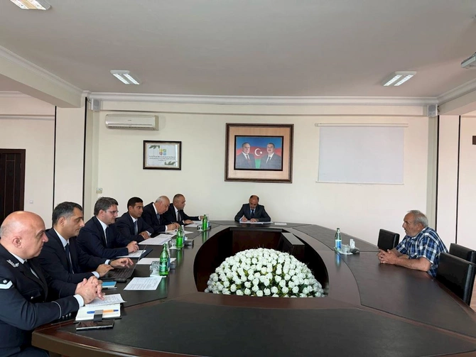 Ekologiya və təbii sərvətlər naziri Naxçıvanda vətəndaşları qəbul edib — FOTOLAR