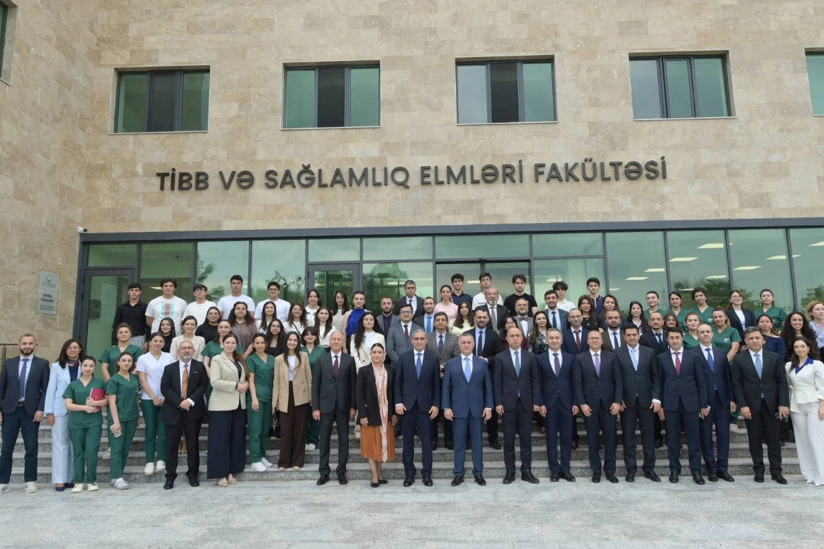 Emin Əmrullayev və Teymur Musayev Qarabağ Universitetinin Klinikasında olublar — FOTOLAR