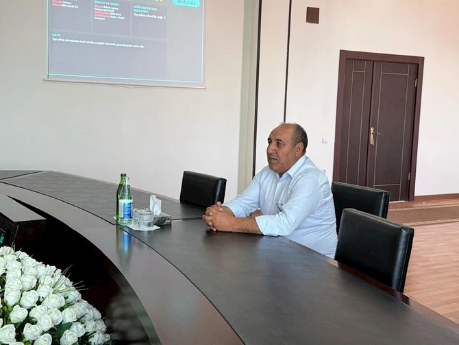 Ekologiya və təbii sərvətlər naziri Naxçıvanda vətəndaşları qəbul edib — FOTOLAR